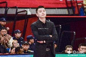 👊备战G2！杨鸣赛后谈外籍裁判：球队还需适应 但总体是向好的