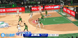 神来之笔！赵继伟抢断反击对抗后 随后一抛高打板2+1！