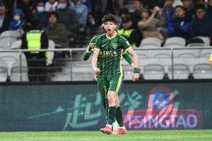 9场6球上限“比天高”？18岁的王钰栋，已成为国足新生代领军人