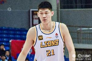 定海神针！胡金秋15中8拿到21分5板 正负值+13