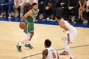 砖家🧱ESPN记者团队此前预测尼凯系列赛结果：12人全押绿军晋级