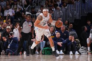专家：NBA球员腿筋二级拉伤平均缺阵31天 戈登20年同样伤病报销
