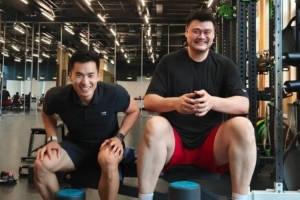 瘦了！网友晒姚明训练照 透露大姚已恢复训练两个多月
