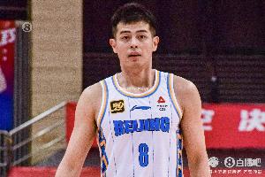 🏀全运会男篮资格赛-王少杰15分3板&方硕14分4板 北京战胜新疆