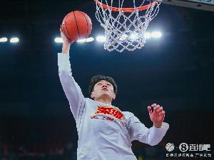 中国男篮今晚启程开启欧洲拉练 将和突尼斯&荷兰打4场 王浩然离队