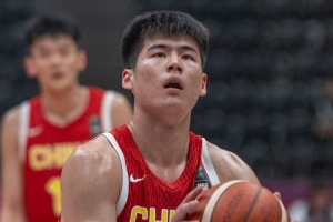 麦穗丰：陈家政可能是中国U19男篮在世界杯的最大收获 得分稳定