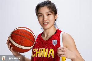 三分7中4！翟若云：首次打国际大赛很激动 宫指导让我上场后先投