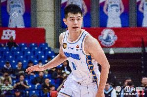 直播吧：北京首钢计划执行老将方硕+1老将合同