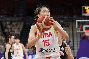 很不理想！韩旭19投仅7中拿到18分7板7助 正负值-14全队最低