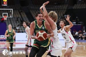日本女篮主帅谈决赛：我对球队感到骄傲 澳大利亚今天是更好球队