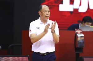 曾执教福建&新疆&广州等队 媒体人：崔万军将出任辽宁女篮主帅